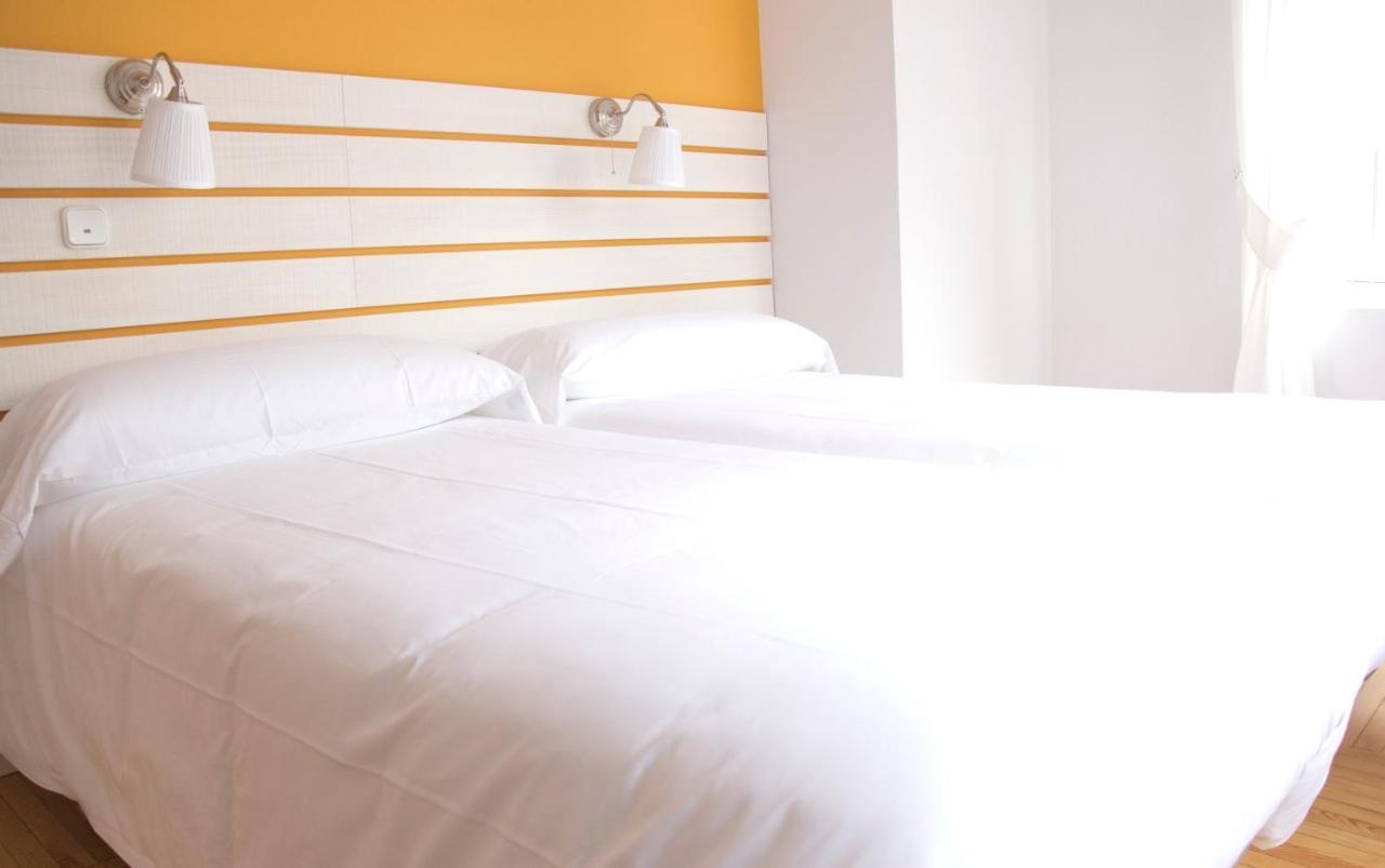 Hostal Boreal Mistral Burgos Exterior photo